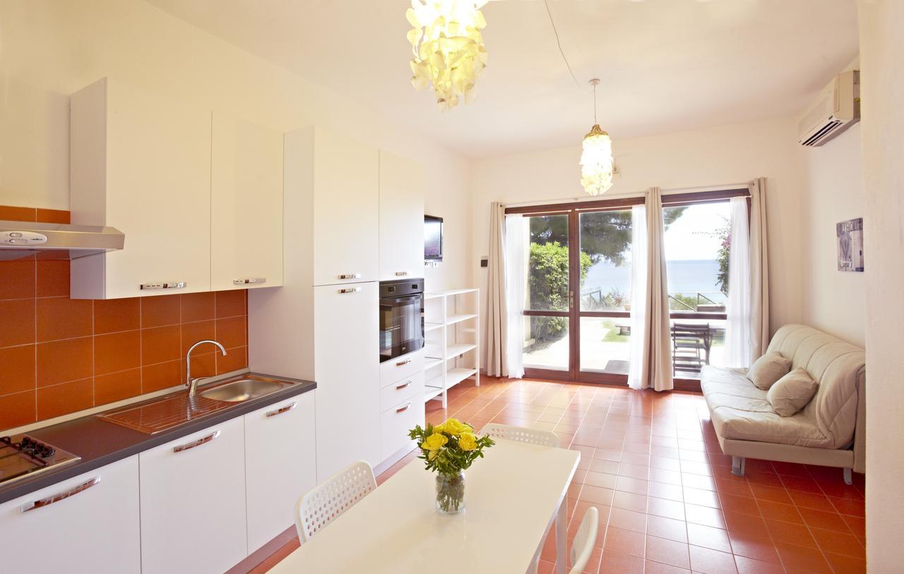 Pinus Village Sea Front Apartment Пула Екстериор снимка
